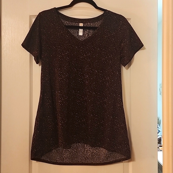 LuLaRoe Christy T S - Picture 1 of 3